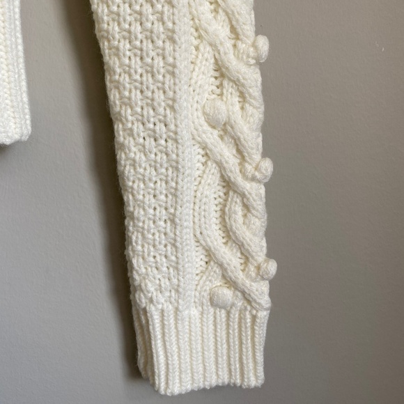 Love‎ by Design Women's Cable Knit Cream Crop Sweater Size Medium - Picture 7 of 12